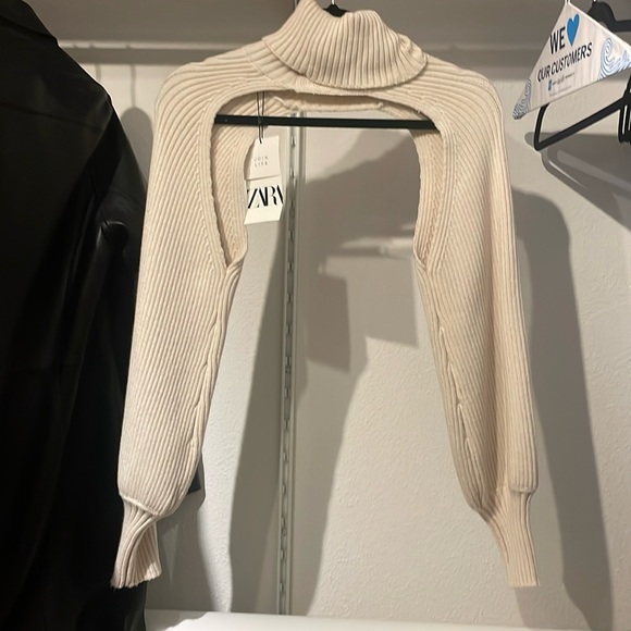 Zara turtle neck long sleeve - Picture 1 of 1